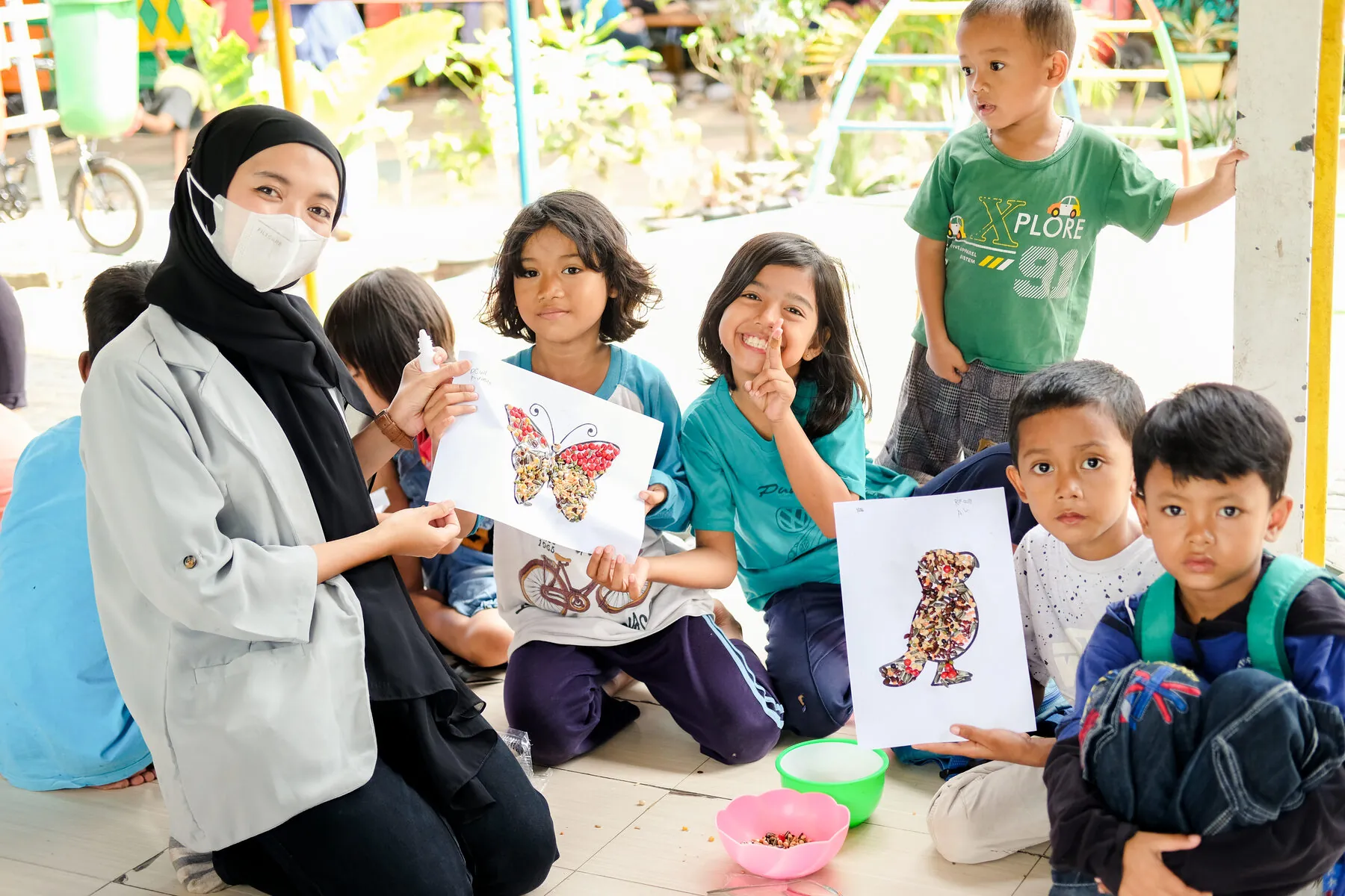 A moment from the #ShareAMeal project.
